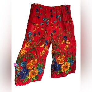 Bedford Fair Red Floral Cropped Pants XL Vintage Crinkle Rayon